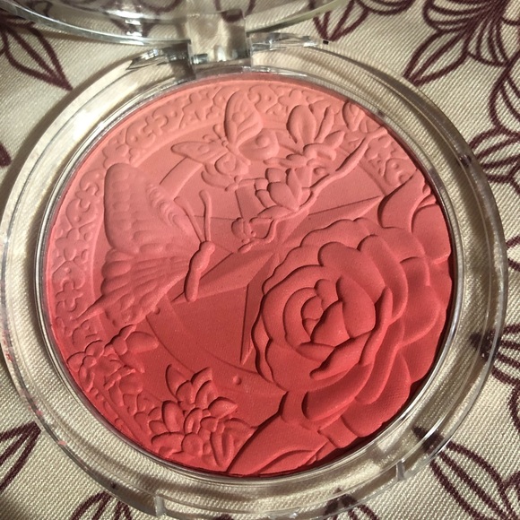 moira Other - ♥️HP♥️Moira floral blush